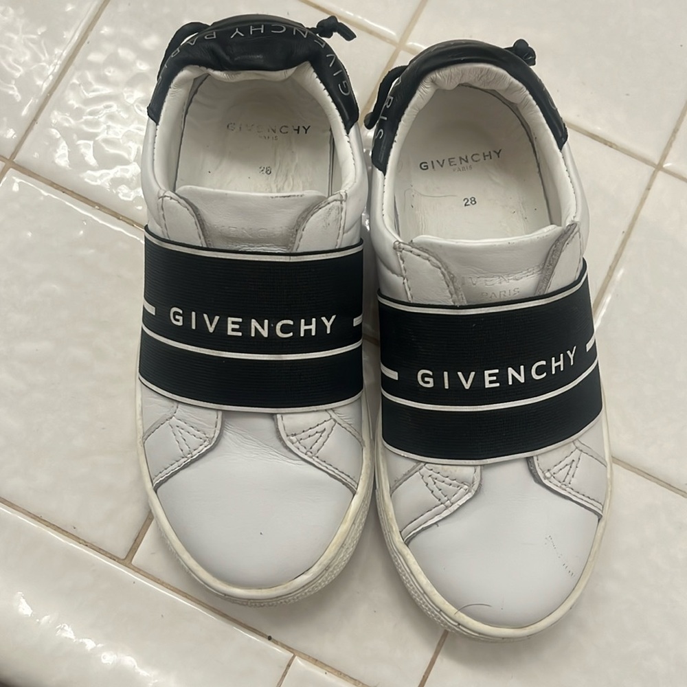 Toddler shoes